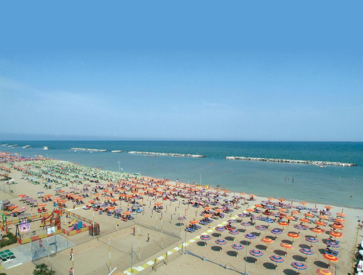Residence Ducale Rimini Exterior foto