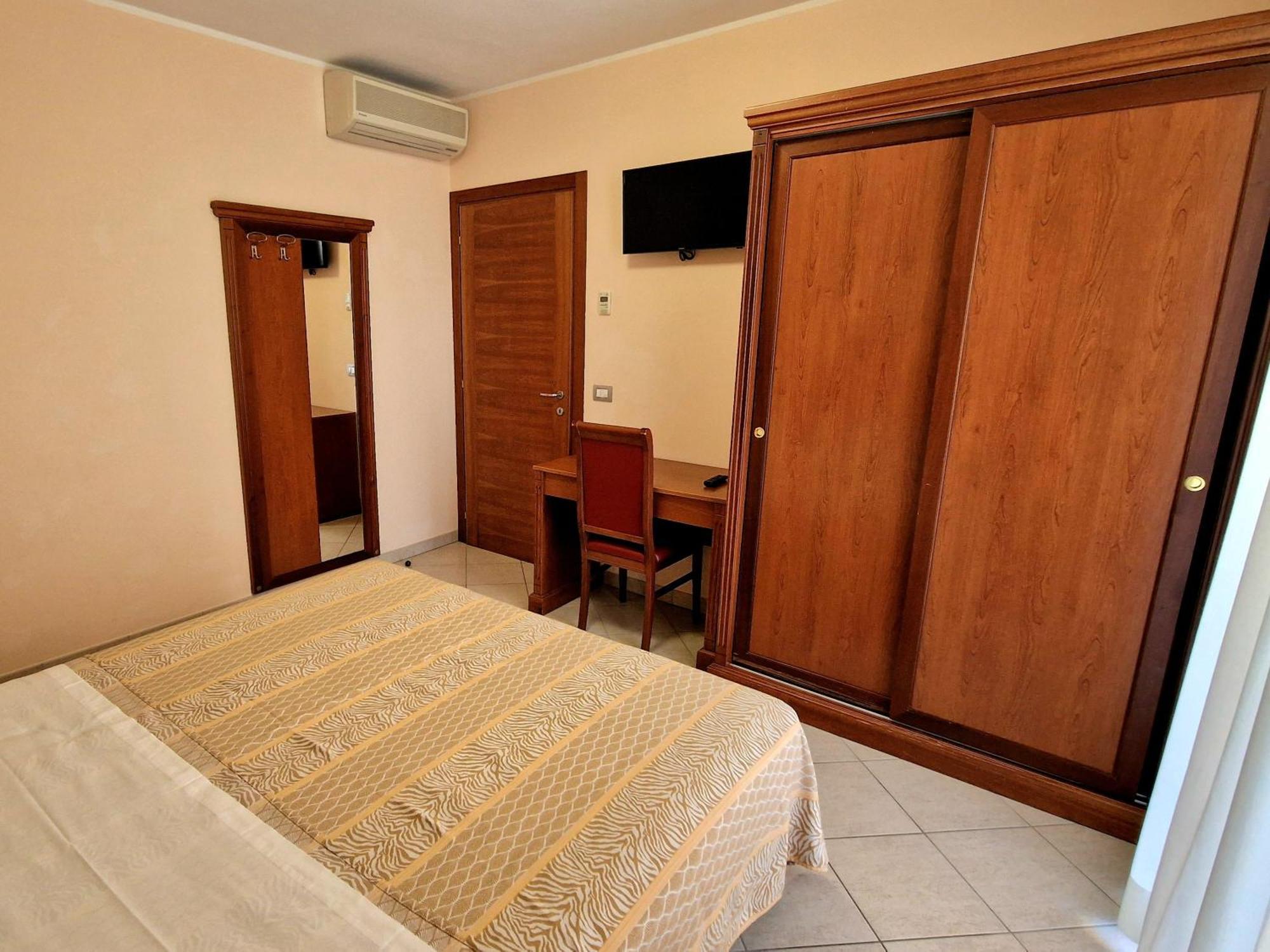 Residence Ducale Rimini Exterior foto